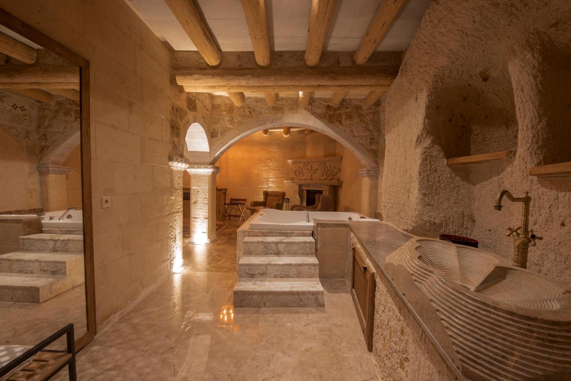 Harem Suites Cappadocia Uchisar Exterior foto